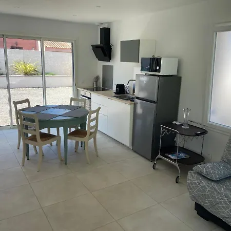Holiday home Jolie Maison A 700m De La Mer Le Grau-d'Agde