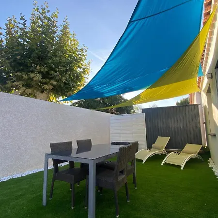 Jolie Maison A 700m De La Mer Holiday home