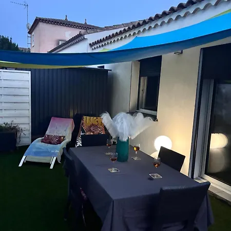 Prázdninový dům Jolie Maison A 700m De La