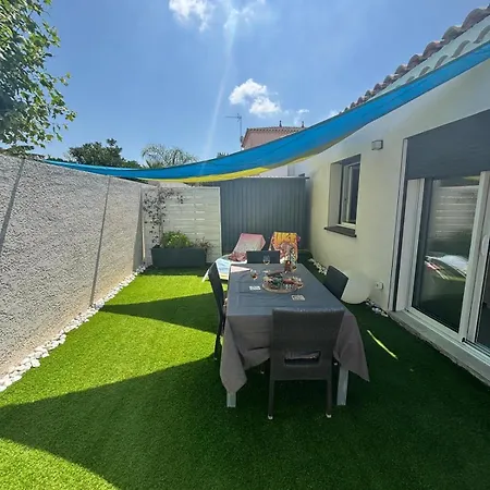 Jolie Maison A 700m De La *
