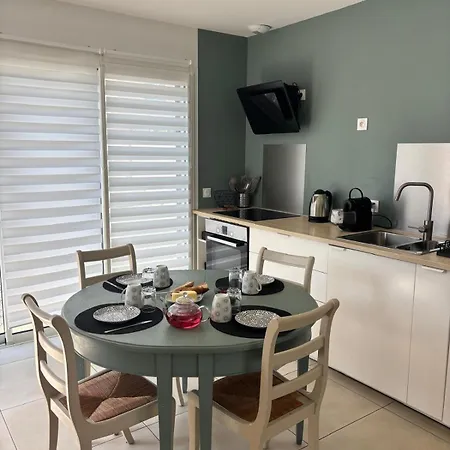 Jolie Maison A 700m De La Prázdninový dům *